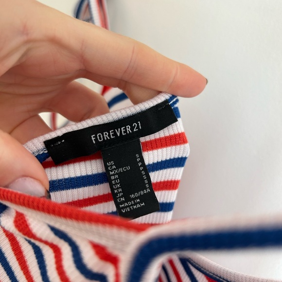 Stripped dress - Picture 4 of 4